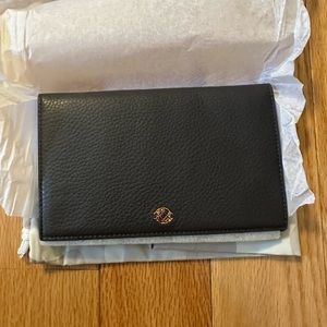 Dagne Dover Accordion Travel Wallet